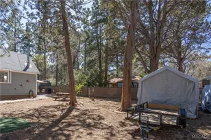364 Leonard Ln, Sugarloaf, CA 92386 - Photo 13