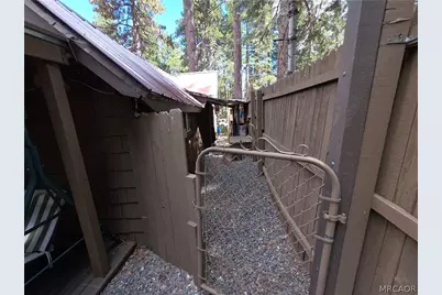 2606 Whispering Pines Drive, Running Springs, CA 92382 - Photo 19