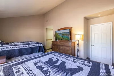 1377 Club View Drive #5, Big Bear Lake, CA 92315 - Photo 17