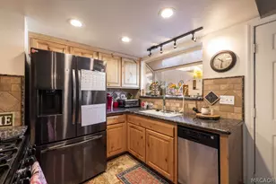 1377 Club View Dr, Big Bear Lake, CA 92315 - Photo 5