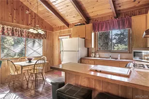748 Lake Dr, Lake Arrowhead, CA 92352 - Photo 5