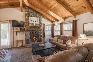 696 Lupin Ln, Big Bear Lake, CA 92315 - Photo 3