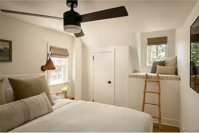 920 Oak Road, Skyforest, CA 92385 - Photo 17