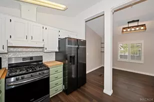 391 Montclair Dr, Big Bear City, CA 92314 - Photo 17