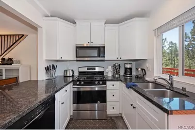 490 Vista Lane, Big Bear Lake, CA 92315 - Photo 15