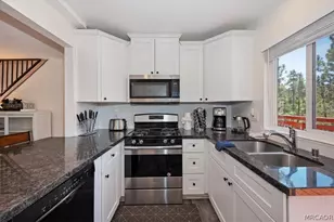490 Vista Ln, Big Bear Lake, CA 92315 - Photo 15