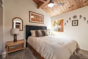 212 Moreno Ln, Sugarloaf, CA 92386 - Photo 11