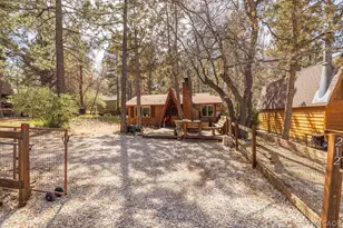 212 Moreno Ln, Sugarloaf, CA 92386 - Photo 3