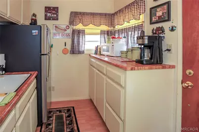 861 Santa Barbara Avenue, Sugarloaf, CA 92386 - Photo 9