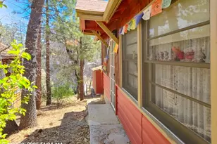 861 Santa Barbara Ave, Sugarloaf, CA 92386 - Photo 5