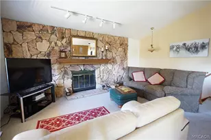 33393 Robin Dr, Green Valley Lake, CA 92341 - Photo 3