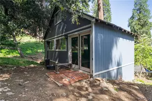 794 Woodland Rd, Crestline, CA 92325 - Photo 23