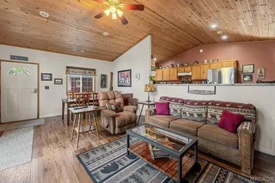 42821 Cougar Road, Big Bear Lake, CA 92315 - Photo 11