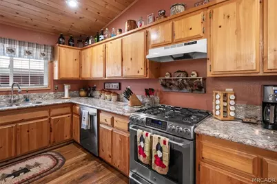 42821 Cougar Road, Big Bear Lake, CA 92315 - Photo 15