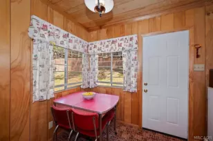 1014 Cherokee St, Fawnskin, CA 92333 - Photo 17