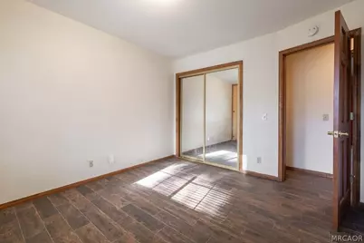 252 Riverside Avenue, Sugarloaf, CA 92386 - Photo 15