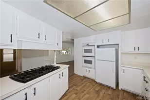 391 Montclair Dr, Big Bear City, CA 92314 - Photo 21