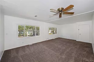 391 Montclair Dr, Big Bear City, CA 92314 - Photo 15