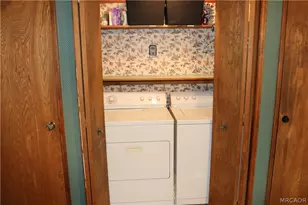 400 Shakespeare Ln, Big Bear City, CA 92314 - Photo 7