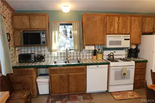 400 Shakespeare Ln, Big Bear City, CA 92314 - Photo 9