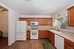 23938 Park Ln, Crestline, CA 92325 - Photo 11