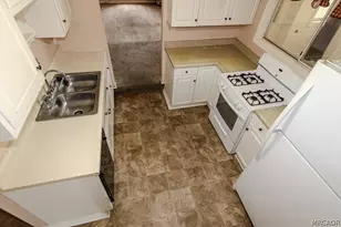 870 Ash Ln, Big Bear City, CA 92314 - Photo 11