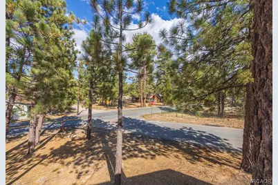 39961 Lakeview Drive, Big Bear Lake, CA 92315 - Photo 29