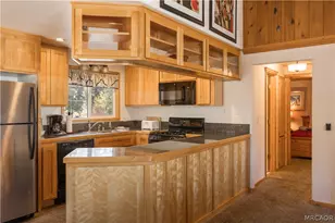 41063 Pennsylvania Ave, Big Bear Lake, CA 92315 - Photo 13