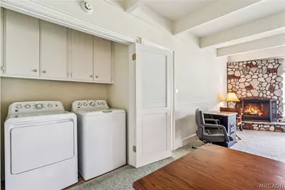 653 Brentwood Drive, Lake Arrowhead, CA 92352 - Photo 33