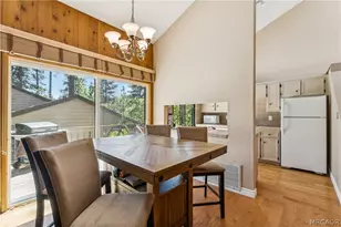 27821 Peninsula Dr N, Lake Arrowhead, CA 92352 - Photo 9