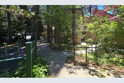 27821 Peninsula Drive N #315, Lake Arrowhead, CA 92352 - Photo 3