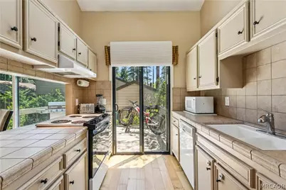 27821 Peninsula Drive N #315, Lake Arrowhead, CA 92352 - Photo 13
