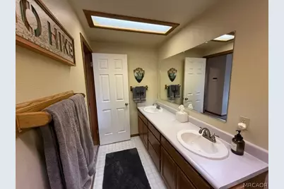 33159 Holcomb Creek Drive, Green Valley Lake, CA 92341 - Photo 21