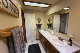 33159 Holcomb Creek Dr, Green Valley Lake, CA 92341 - Photo 21
