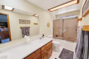 33159 Holcomb Creek Dr, Green Valley Lake, CA 92341 - Photo 11