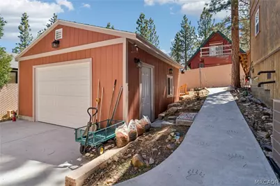 879 Spruce Lane, Sugarloaf, CA 92386 - Photo 5