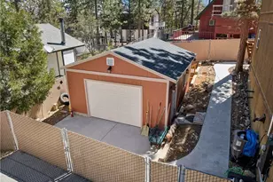 879 Spruce Ln, Sugarloaf, CA 92386 - Photo 7