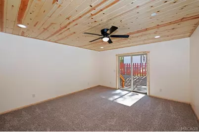 415 Vista Lane, Sugarloaf, CA 92386 - Photo 17