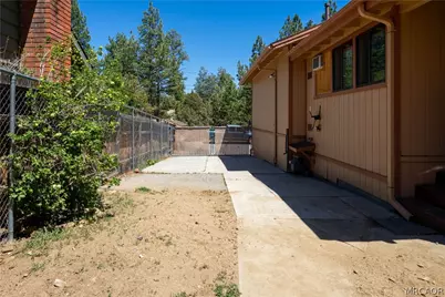 329 Downey Drive, Big Bear City, CA 92314 - Photo 23