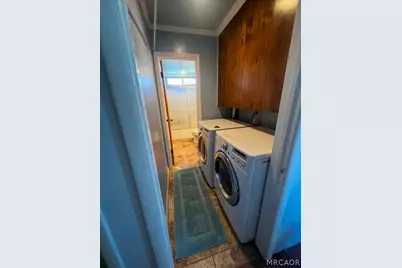 213 E Mountain View Boulevard, Big Bear City, CA 92314 - Photo 17