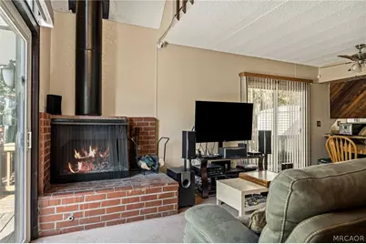 807 Grass Valley Road, Lake Arrowhead, CA 92352 - Photo 15