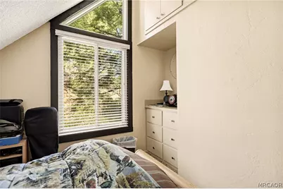 807 Grass Valley Road, Lake Arrowhead, CA 92352 - Photo 21