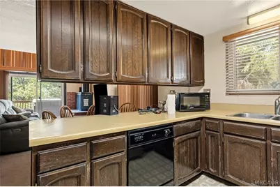 807 Grass Valley Road, Lake Arrowhead, CA 92352 - Photo 11