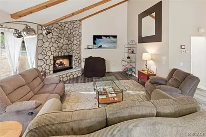 43072 Goldmine Woods Lane #., Big Bear Lake, CA 92315 - Photo 9