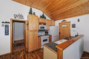 42979 Fern Ave, Big Bear Lake, CA 92315 - Photo 13