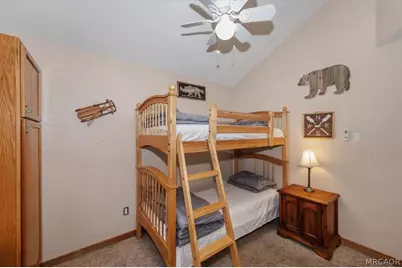 42979 Fern Avenue, Big Bear Lake, CA 92315 - Photo 23