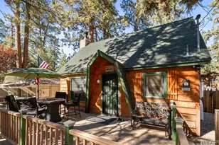 409 W Rainbow Blvd, Big Bear City, CA 92314 - Photo 1