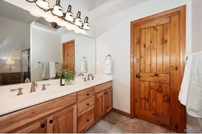 745 Summit, Big Bear Lake, CA 92315 - Photo 21