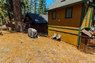 113 Dawn Dr, Big Bear City, CA 92314 - Photo 49