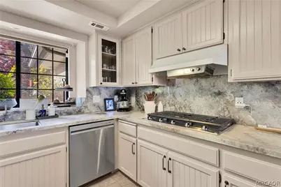 23243 Sunrise Way, Crestline, CA 92325 - Photo 25
